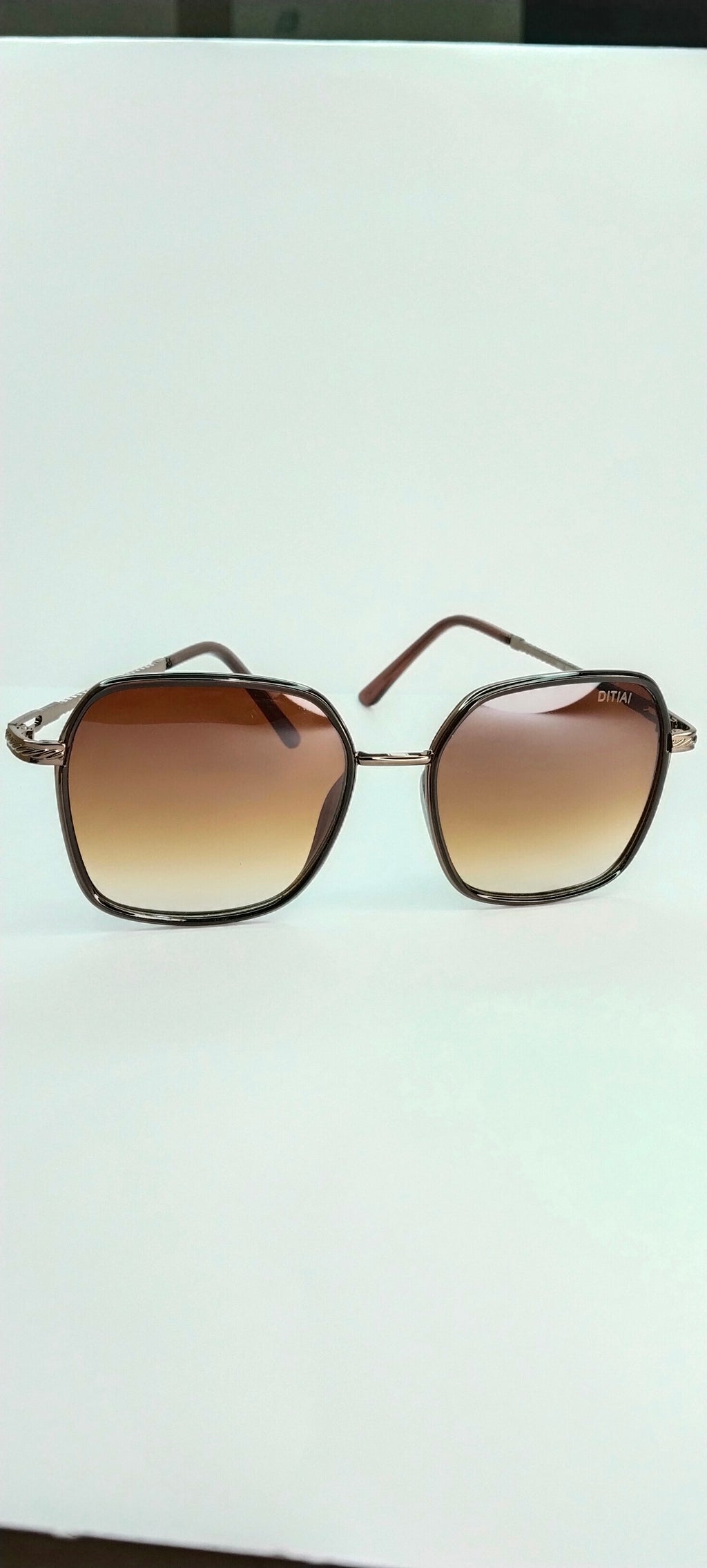 Valentina Gold Frame Shades