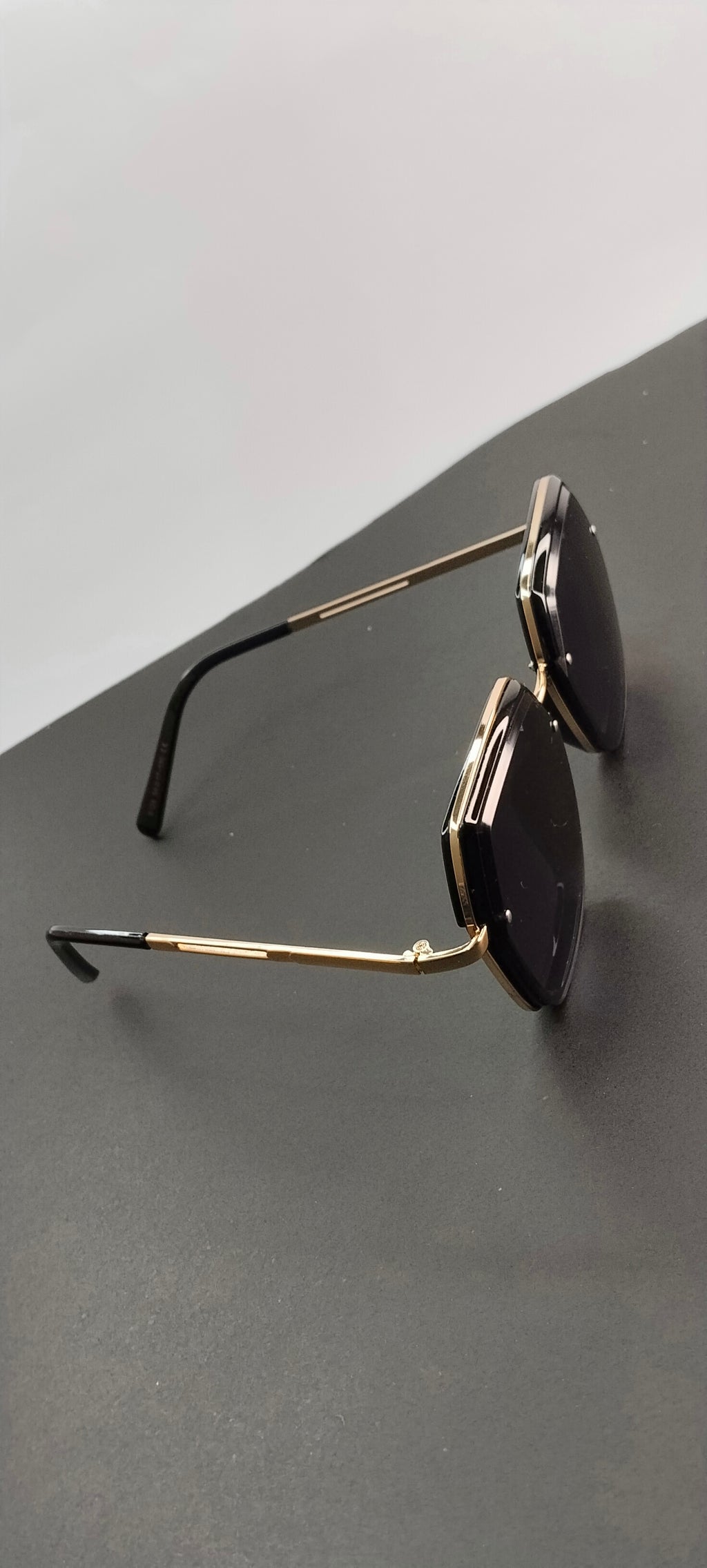 Gold Geometric Gradient Brown Sunglasses