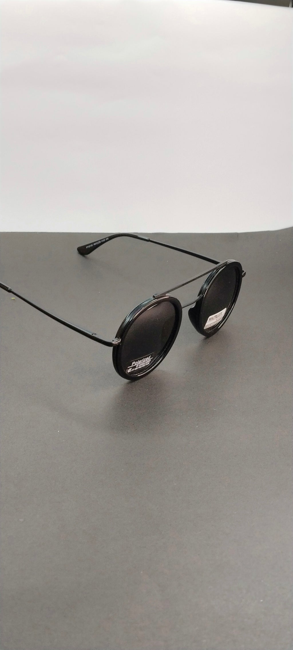 Nova Black Round Polarized UV Sunglasses