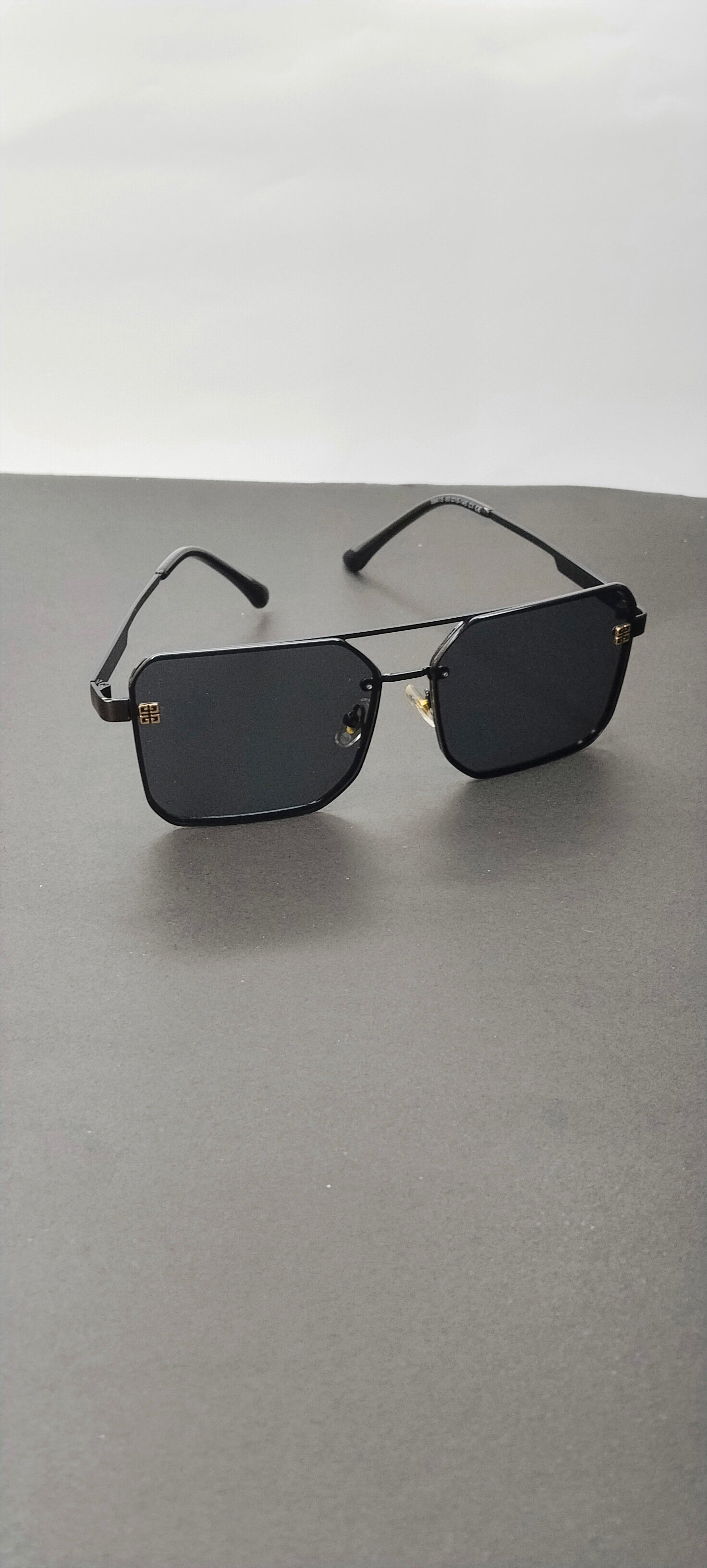 Matte Black Rimless Geometric Aviator Sunglasses