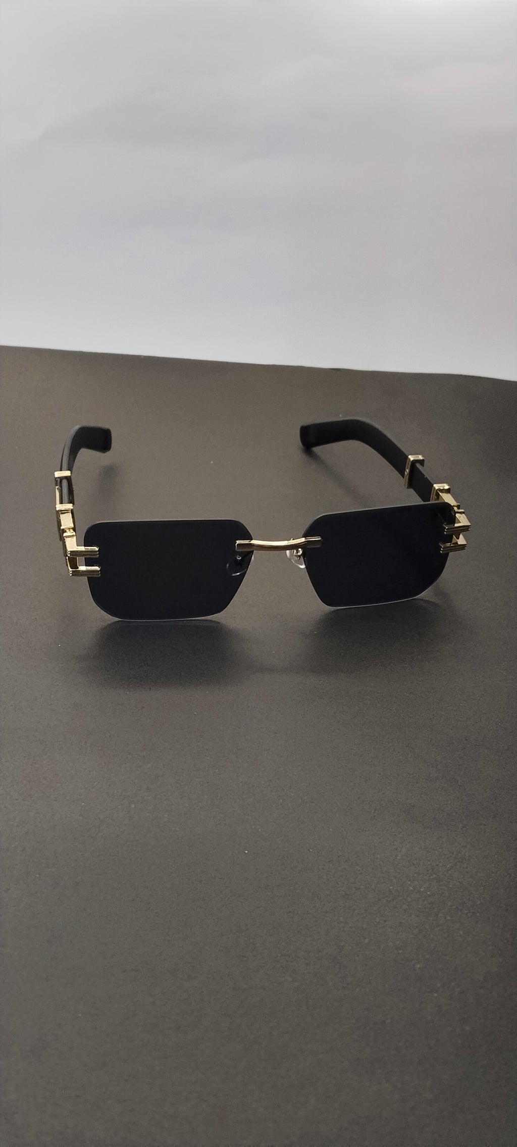 Luxury Rimless Rectangle Gold Bridge Sunglasses