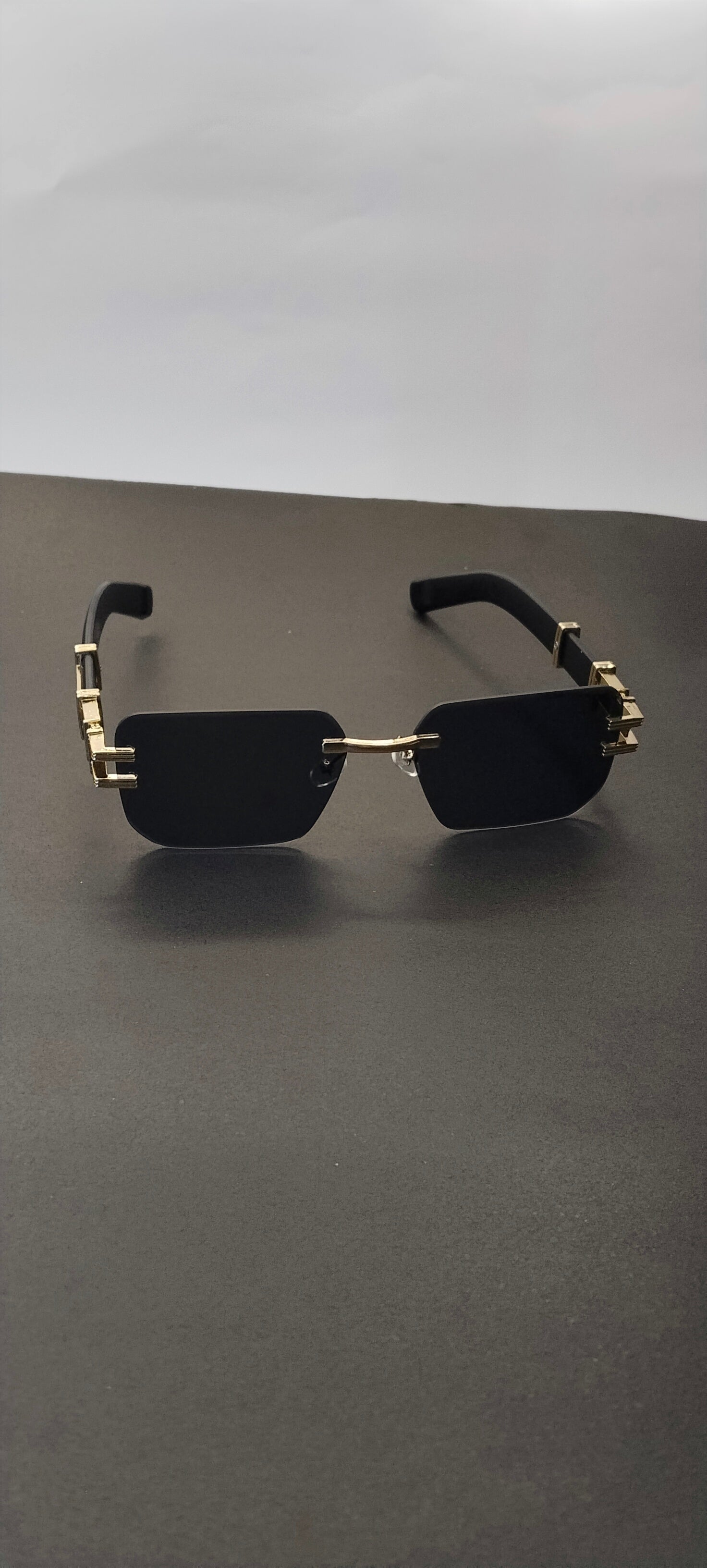 Luxury Rimless Rectangle Gold Bridge Sunglasses