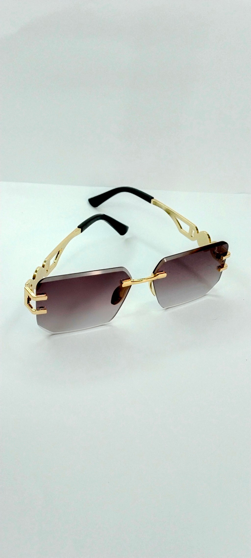Nova Geometric Rimless Sunglasses