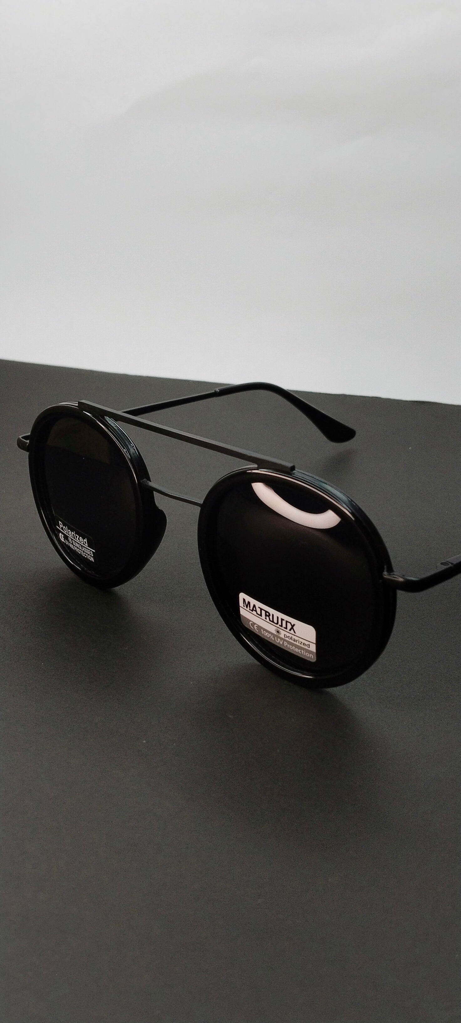 Nova Black Round Polarized UV Sunglasses