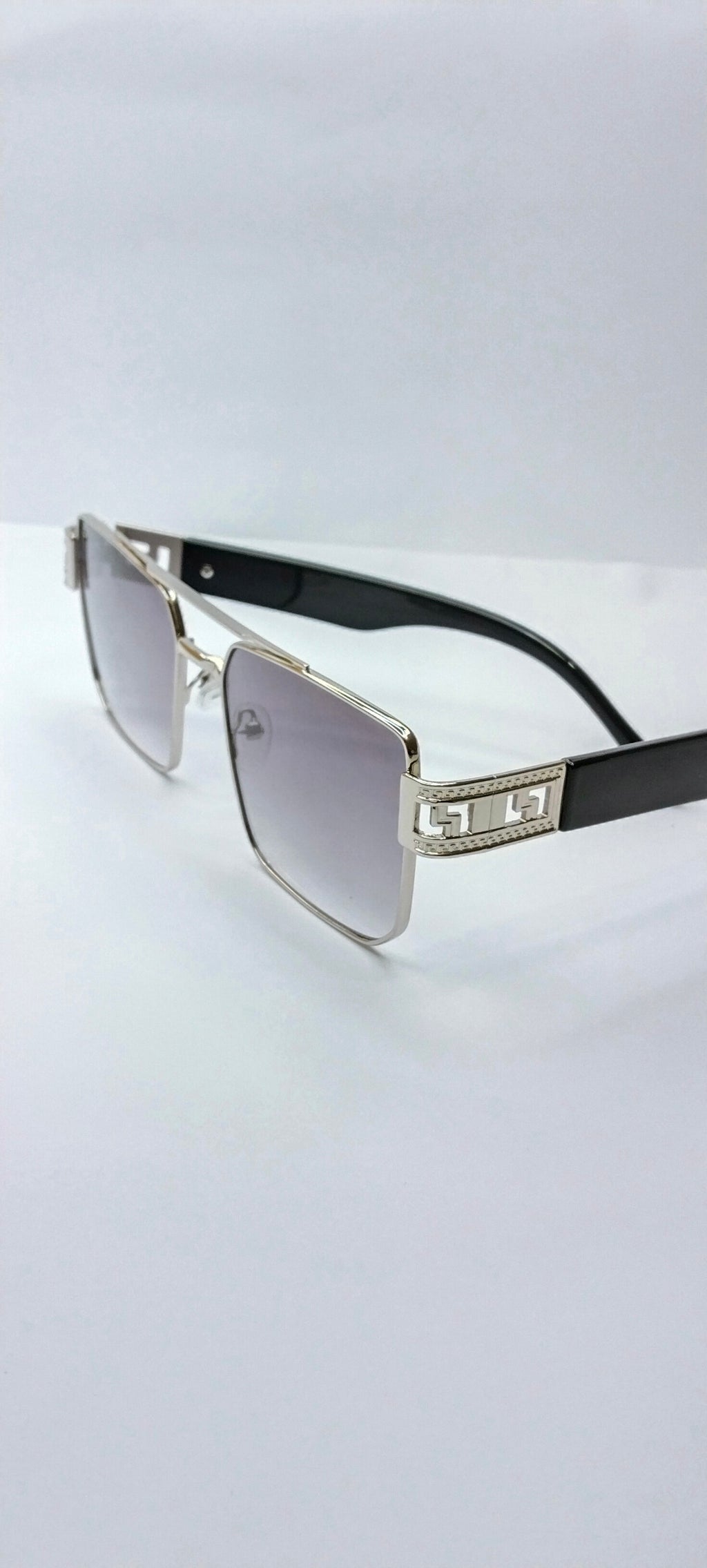Black Edge Pro